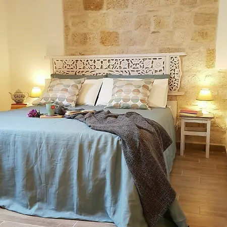 Palazzo Del Lauro Apartment *